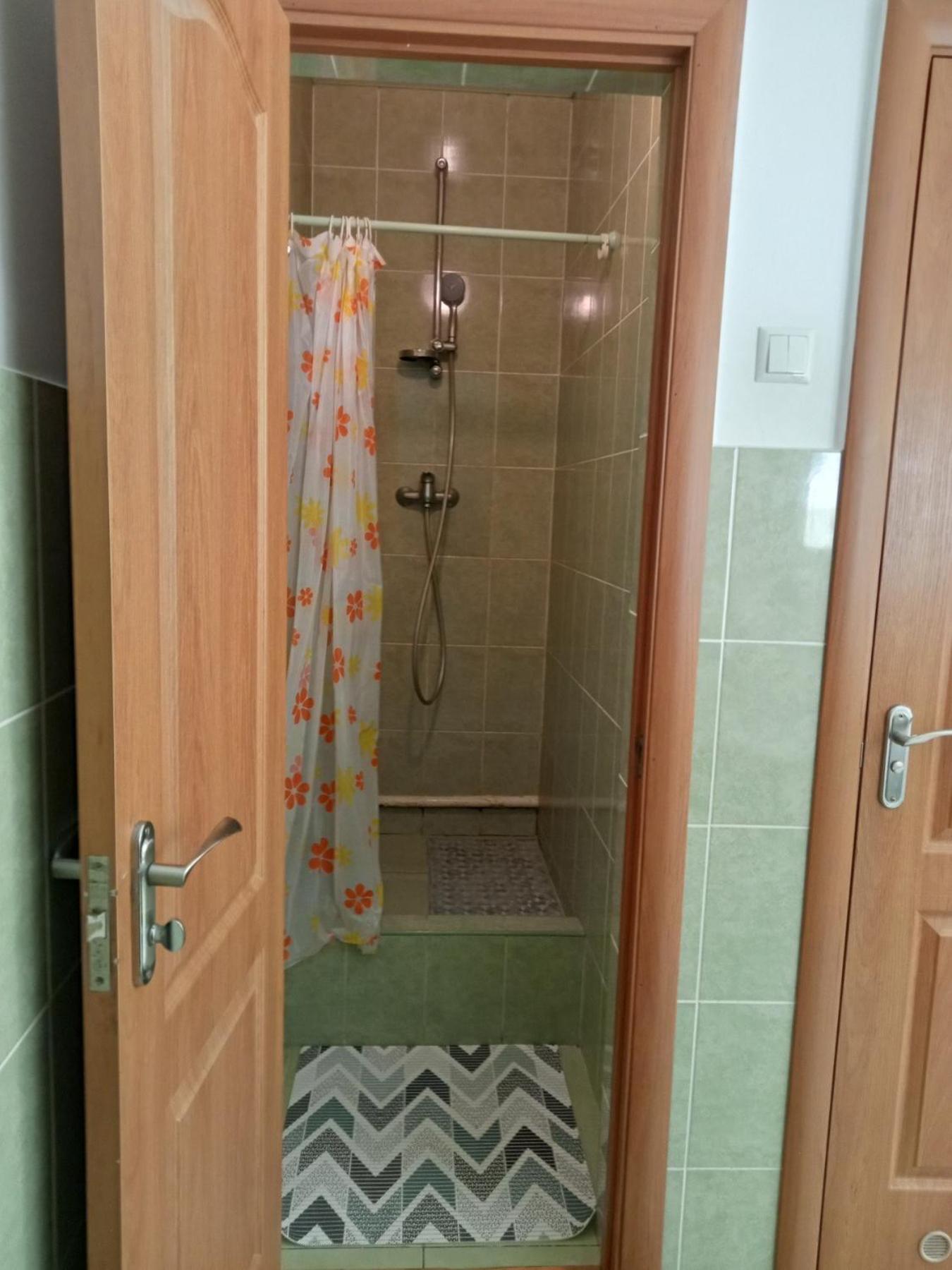 Hostel Iskra 利沃夫 外观 照片
